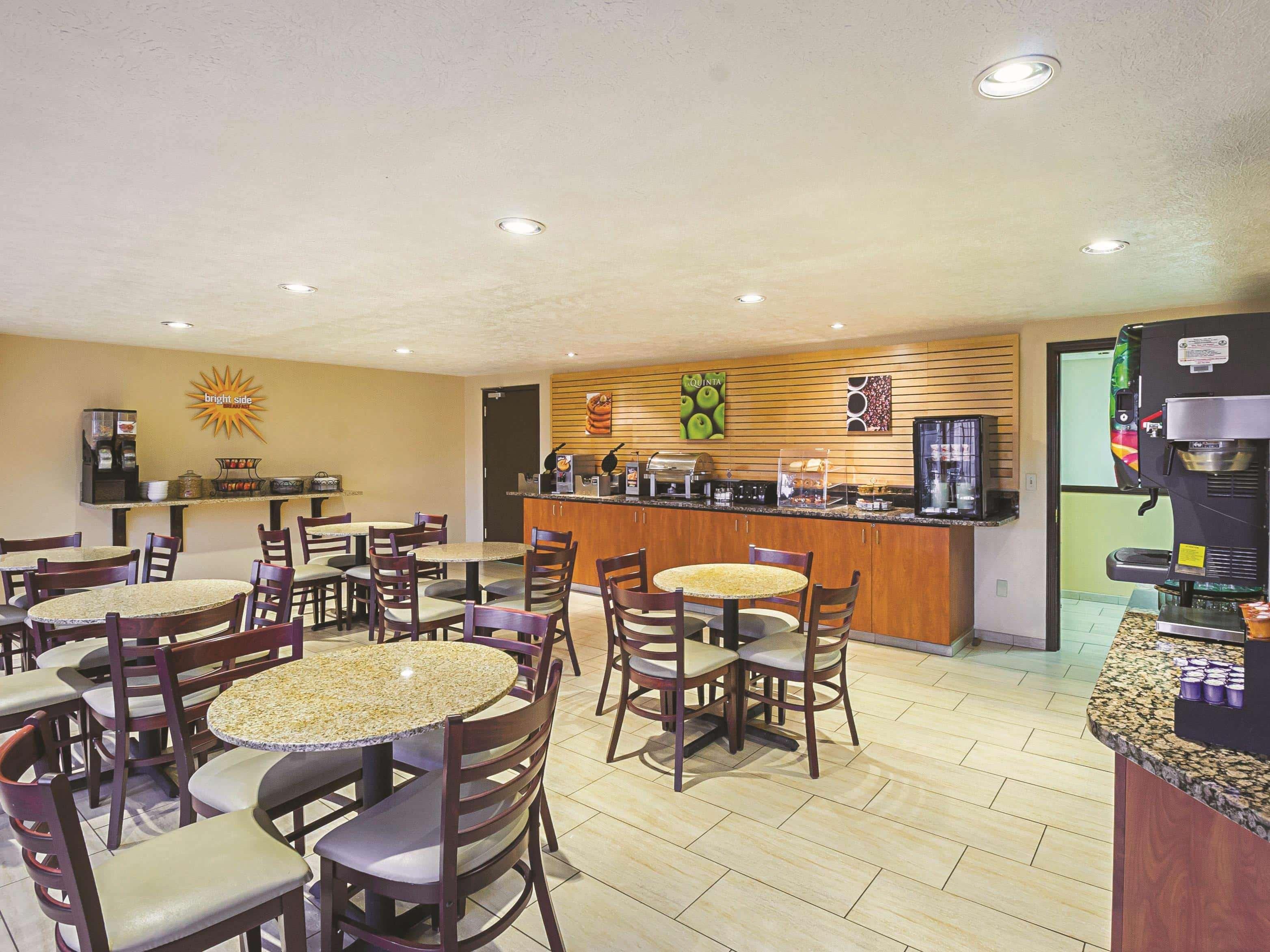 Hotel La Quinta By Wyndham Woodburn Exterior foto