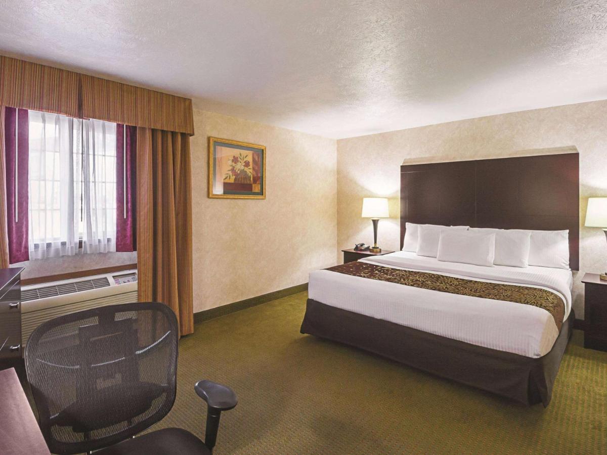 Hotel La Quinta By Wyndham Woodburn Exterior foto